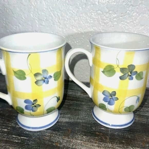 Andrea By Sadek Floral Yellow Checkered Ceramic Mugs Set Of 2 - Picture 3 of 6